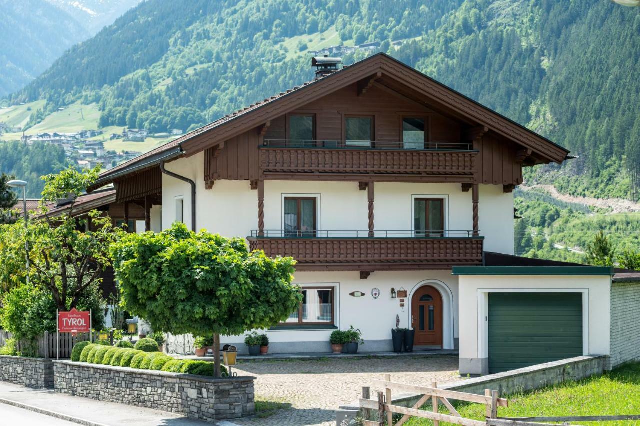 Landhaus Tyrol Mayrhofen Exterior foto